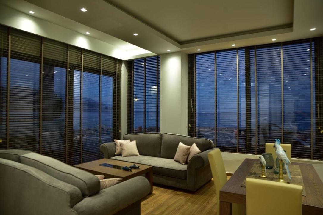 Gonis Grand Luxury Suite Palaiochora Esterno foto